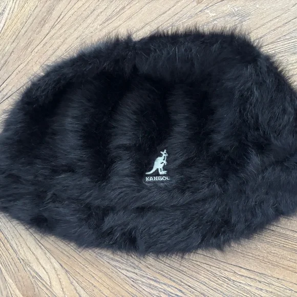 Kangol Angora Black Bucket Hat. Size XL - Picture 7 of 8